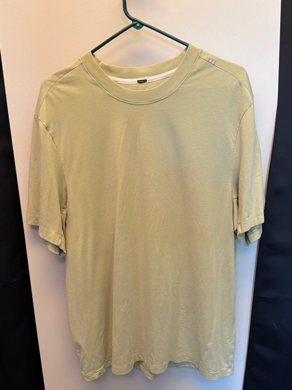 lululemon athletica Light Sage Crew Neck Short Sleeve Tee
